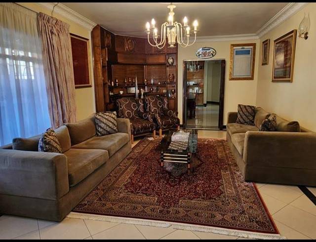 4 BEDROOM HOUSE FOR SALE IN LAUDIUM